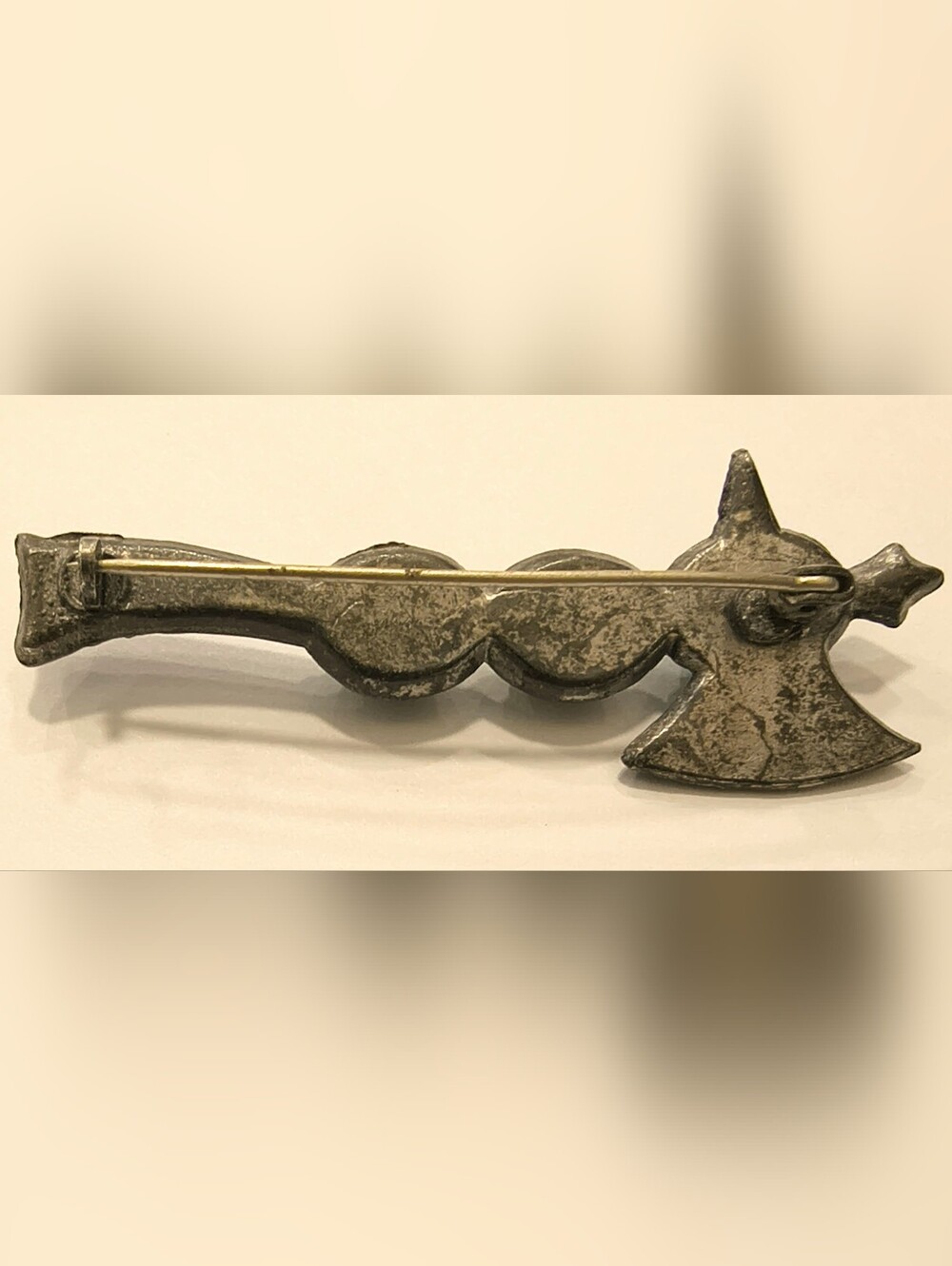 Vintage Silver And Turquoise Tomahawk Pin - Picture 2 of 2